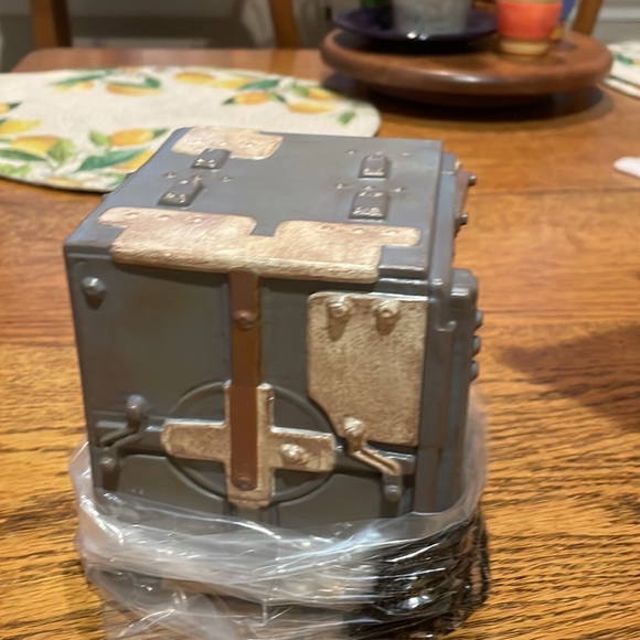 Disney marvel Groot Bluetooth Square speaker - Picture 4 of 8